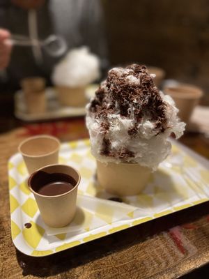 KO-LI shaved ice bar by null