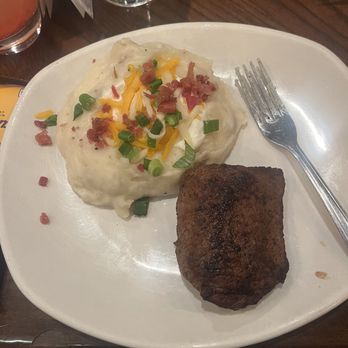 Outback Steakhouse - Sirloin & Grilled Shrimp on the Barbie - Steakhouses Near Me - Layton, Utah