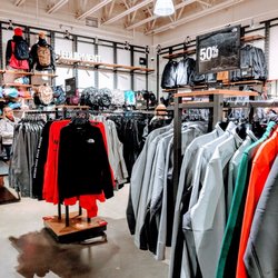 The North Face Cincinnati Premium Outlets - Inside