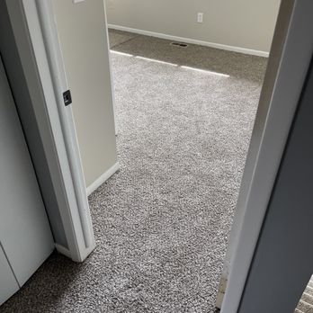 Discount Carpet and Flooring - a carpeted room - Flooring Near Me - Eastpointe, Michigan Discount Carpet and Flooring - a carpeted room - Flooring Near Me - Eastpointe, Michigan