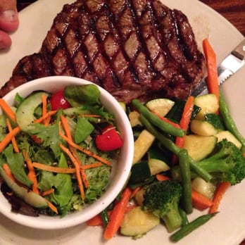 Murphy's Bar & Grill - Irish Pub Near Me - Honolulu, Hawaii