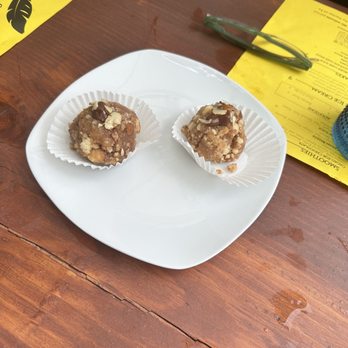 Cafe on 27 - Almond Balls - Breakfast & Brunch Near Me - Topanga, California Cafe on 27 - Almond Balls - Breakfast & Brunch Near Me - Topanga, California