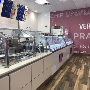 Baskin-Robbins - Ice Cream - Desserts Near Me - Murrieta, California Baskin-Robbins - Ice Cream - Desserts Near Me - Murrieta, California