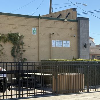 El Charrito - Seating area on the side of the building - Mexican Near Me - Salinas, California El Charrito - Seating area on the side of the building - Mexican Near Me - Salinas, California