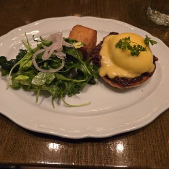 Tableau Bar Bistro - Bacon jam benny - Bars Near Me - Vancouver, British Columbia