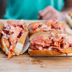 Luke's Lobster Portland Pier - Who wants lobster rolls?