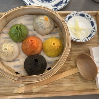 Dumpling Plus - Lucky Six Soup Dumplings (6) - Chinese Near Me - University City, Missouri