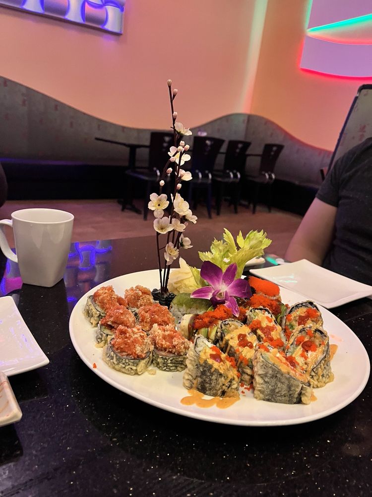 East Moon Asian Bistro