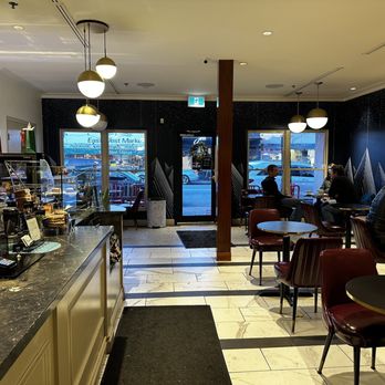 Artigiano- Kerrisdale - Dining area - Coffee & Tea Near Me - Vancouver, British Columbia