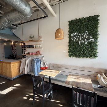Looney Bean Coffee - Coffee & Tea Near Me - Mammoth Lakes, California Looney Bean Coffee - Coffee & Tea Near Me - Mammoth Lakes, California