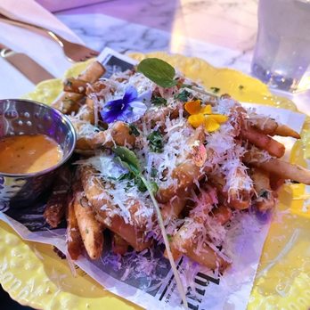 Secret Bar & Lounge - Truffle Fries - Breakfast & Brunch Near Me - San Francisco, California Secret Bar & Lounge - Truffle Fries - Breakfast & Brunch Near Me - San Francisco, California