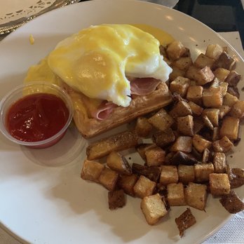 Buster's Bistro - Eggs Benedict - Pubs Near Me - Sanford, Florida Buster's Bistro - Eggs Benedict - Pubs Near Me - Sanford, Florida