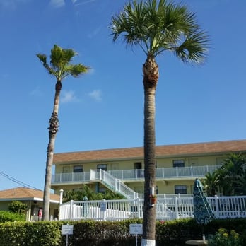 Tuckaway Shores Resort - View of the hotel from the street/parking lot - Hotels Near Me - Indialantic, Florida