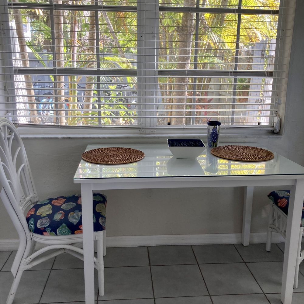 Tarpon Tale Inn - Hotels Near Me - Sanibel, Florida Tarpon Tale Inn - Hotels Near Me - Sanibel, Florida