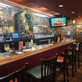 Buca di Beppo Italian Restaurant - Italian Near Me - Pasadena, California