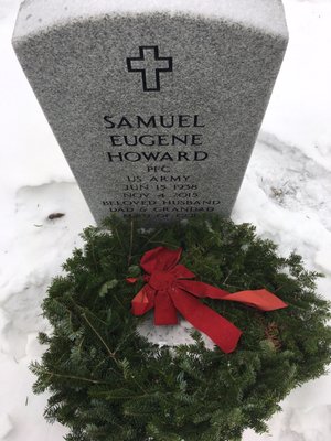 Abraham Lincoln National Cemetery by null