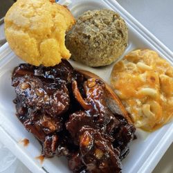 Mississippi Boy Southern Kitchen - Rib tips with really good BBQ sauce
