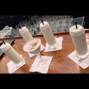 Fountain Lounge - Ramos Gin Fizz; Christmas Cookie - Lounges Near Me - New Orleans, Louisiana