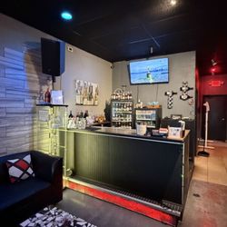 Oasis Hookah Lounge