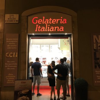 Dino - Outside - Ice Cream & Frozen Yogurt Near Me - Barcelona, B Dino - Outside - Ice Cream & Frozen Yogurt Near Me - Barcelona, B