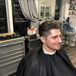 Broken Blades Barbershop - Fresh an clean !