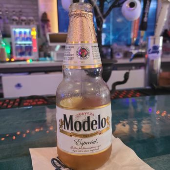 Wet lounge - Lounges Near Me - Hayward, California