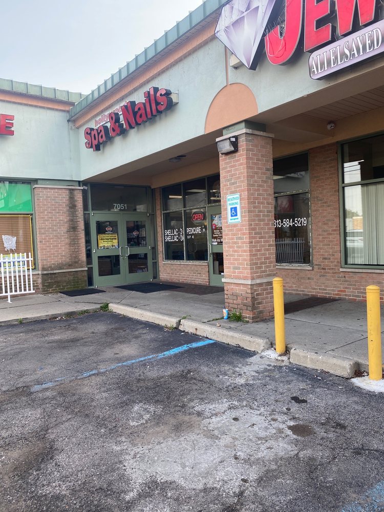 HOLLYWOOD SPA AND NAILS 24 Photos & 14 Reviews 7101 Chase Rd