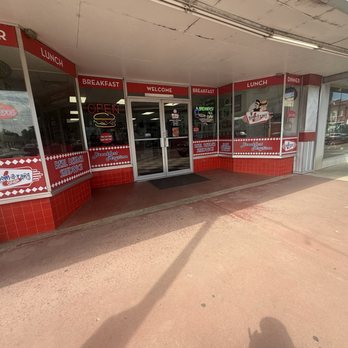 Boom-A-Rang Diner - Burgers Near Me - Pauls Valley, Oklahoma