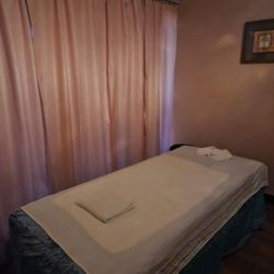 4U Massage - Room