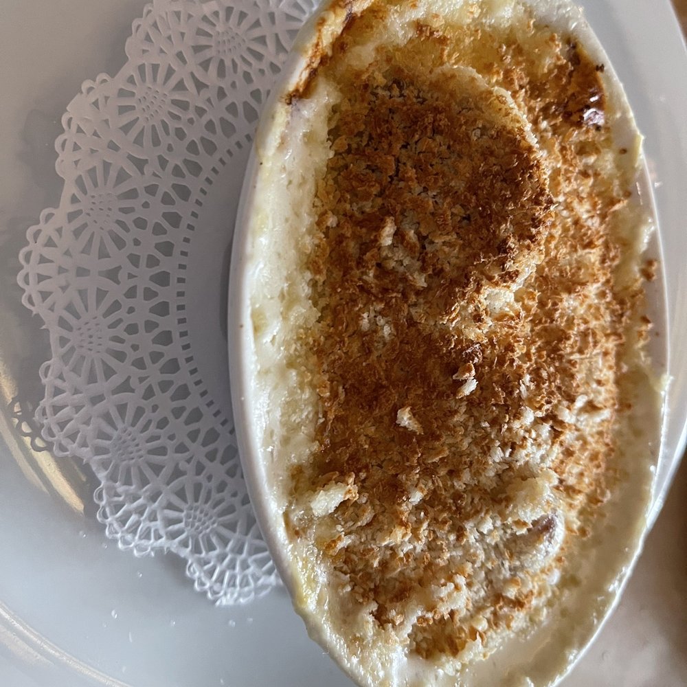 Circa 1875 - Scallops and mushrooms (it's amazing) - Pubs Near Me - Savannah, Georgia Circa 1875 - Scallops and mushrooms (it's amazing) - Pubs Near Me - Savannah, Georgia