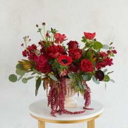 Green Meadows Florist - Valentine's Day Arrangement