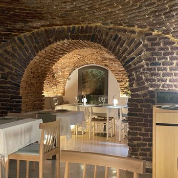 Gustos Madrid - Cool setting - Arroceria / Paella Near Me - Madrid, M Gustos Madrid - Cool setting - Arroceria / Paella Near Me - Madrid, M