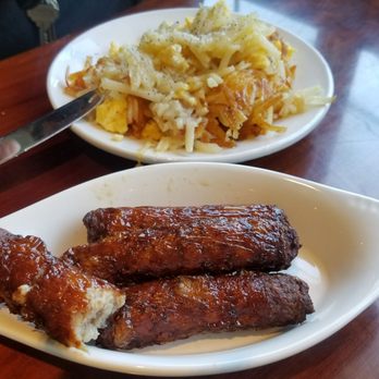 Forest Cafe - Hubby saved $$ by ordering 4 fat sausages and eggs as sides...with my hashbrowns...he loved this sausage. - American Near Me - Klamath, California