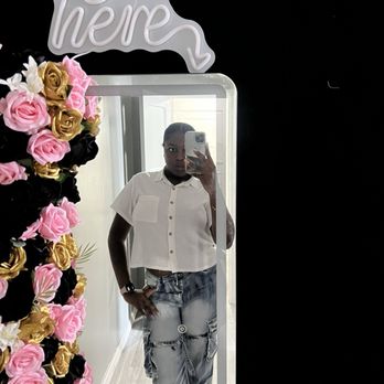 Beauty On Me - Photo area so cute - Women's Clothing Near Me - Long Beach, California Beauty On Me - Photo area so cute - Women's Clothing Near Me - Long Beach, California