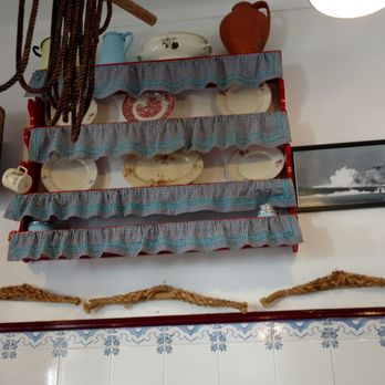 Rosa dos Ventos - Fishing-theme decor - Portuguese Near Me - Nazaré, 10 Rosa dos Ventos - Fishing-theme decor - Portuguese Near Me - Nazaré, 10