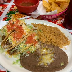 user provided La Familia Restaurant photo