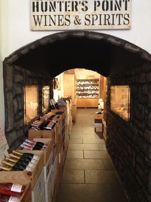 Hunters Point Wines & Spirits by null