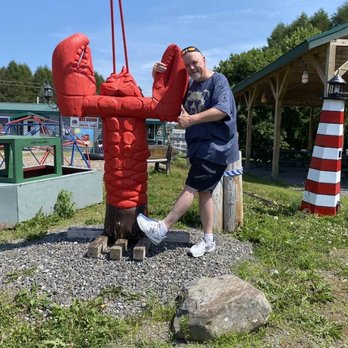 Majek Seafood & Grill - Majek Seafood & Grill in China, Maine - Seafood Near Me - China, Maine