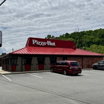 Pizza Hut - Pizza Hut Classic Location - Pizza Near Me - Bryson City, North Carolina Pizza Hut - Pizza Hut Classic Location - Pizza Near Me - Bryson City, North Carolina