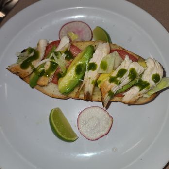 Chalo’s parrillada bbq y mas - I made this chicken sandwich from the roasted chicken. It was delicious. I used tomato, avocado, chicken, lime juice, and hot sauce. - Food Delivery Services Near Me - Trenton, New Jersey Chalo’s parrillada bbq y mas - I made this chicken sandwich from the roasted chicken. It was delicious. I used tomato, avocado, chicken, lime juice, and hot sauce. - Food Delivery Services Near Me - Trenton, New Jersey
