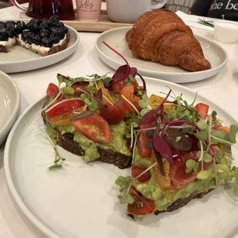 Morning Lobby - Avocado toast - Coffee & Tea Near Me - San Jose, California Morning Lobby - Avocado toast - Coffee & Tea Near Me - San Jose, California