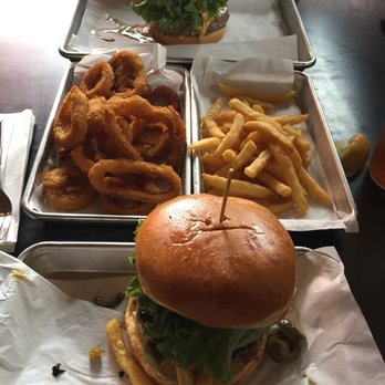 Lindy's on 4th - Burgers Near Me - Tucson, Arizona Lindy's on 4th - Burgers Near Me - Tucson, Arizona