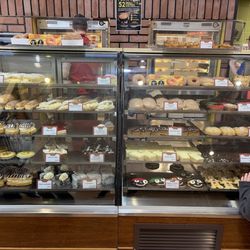 Beechworth Bakery Ballarat - Baker goods