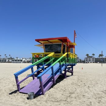 The Wee Chippy - If you see this lifeguard tower, the store is close by - Fish & Chips Near Me - Venice, California