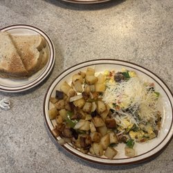 Veggie Scramble with Country Potatoes and Rye toast