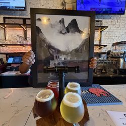 The Monk Pub - Awesome flight of beers