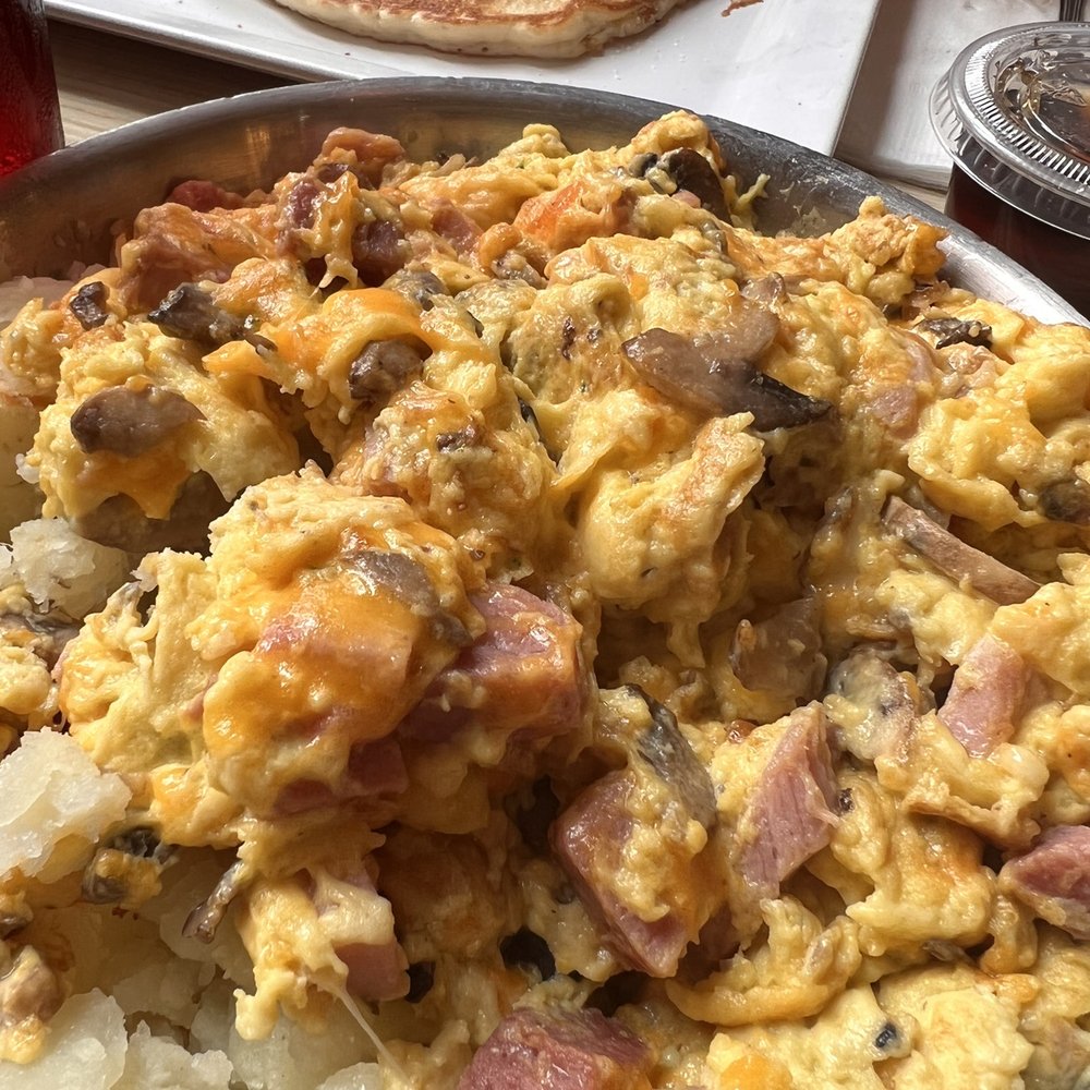 Tempo Cafe - Skillet scramble with ham, cheese, and mushroom. Make an omelette your way! - Coffee & Tea Near Me - Chicago, Illinois