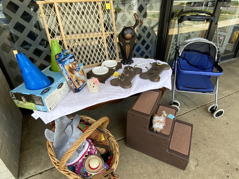 COLUMBIA PIKE THRIFT SHOP 22 Photos & 17 Reviews 4101 Columbia Pike