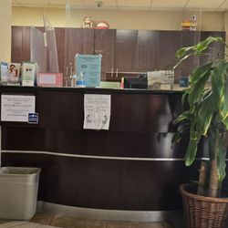 Jeffrey Chen, DDS - Front desk