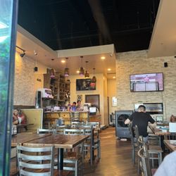 Kitchen 21 Thai & Pho - Interior